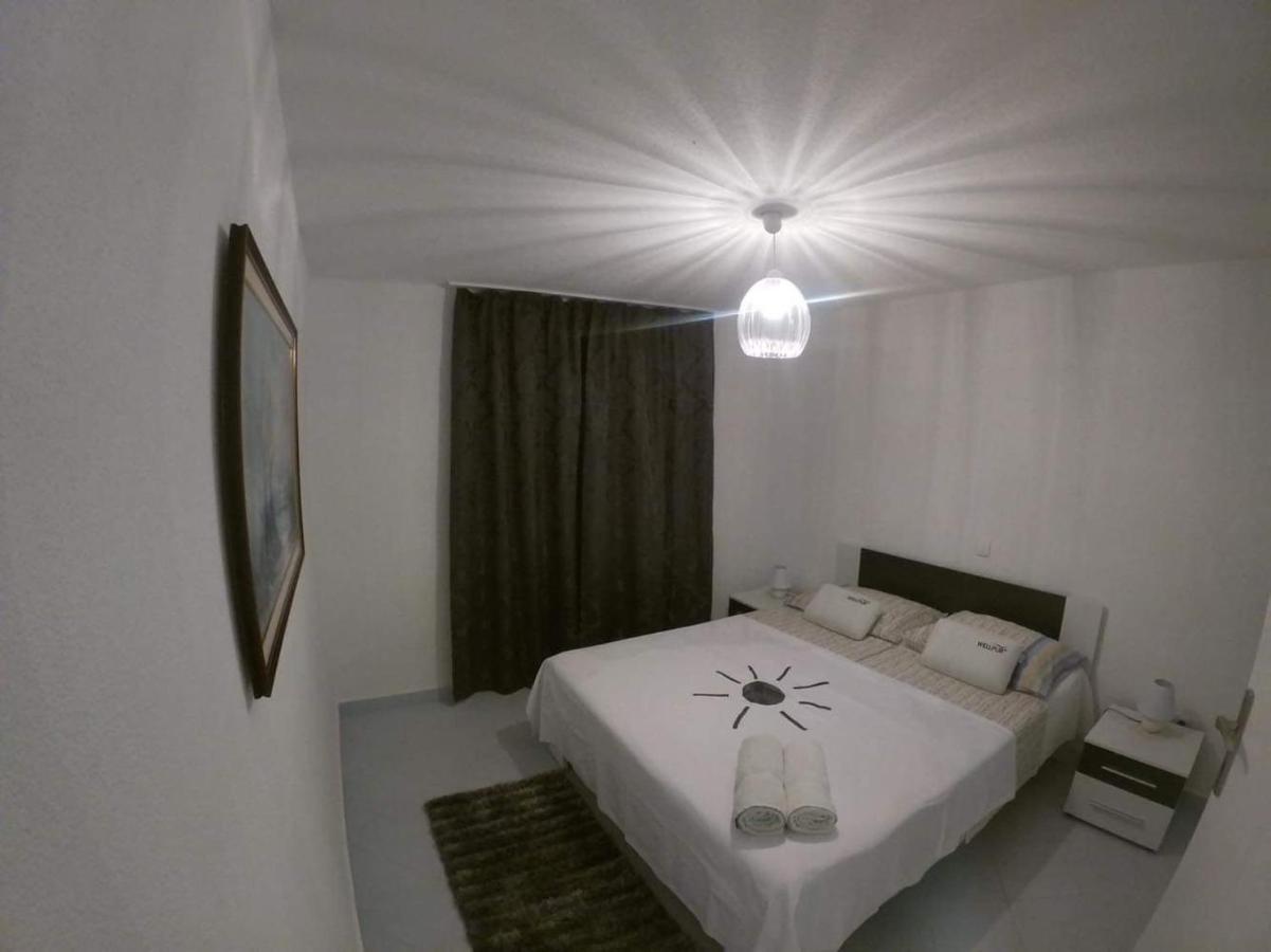 Apartmani Kate Stari Grad  Luaran gambar