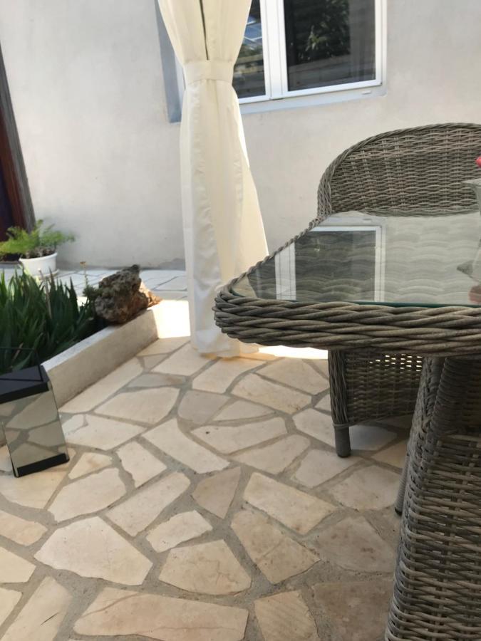 Apartmani Kate Stari Grad  Luaran gambar